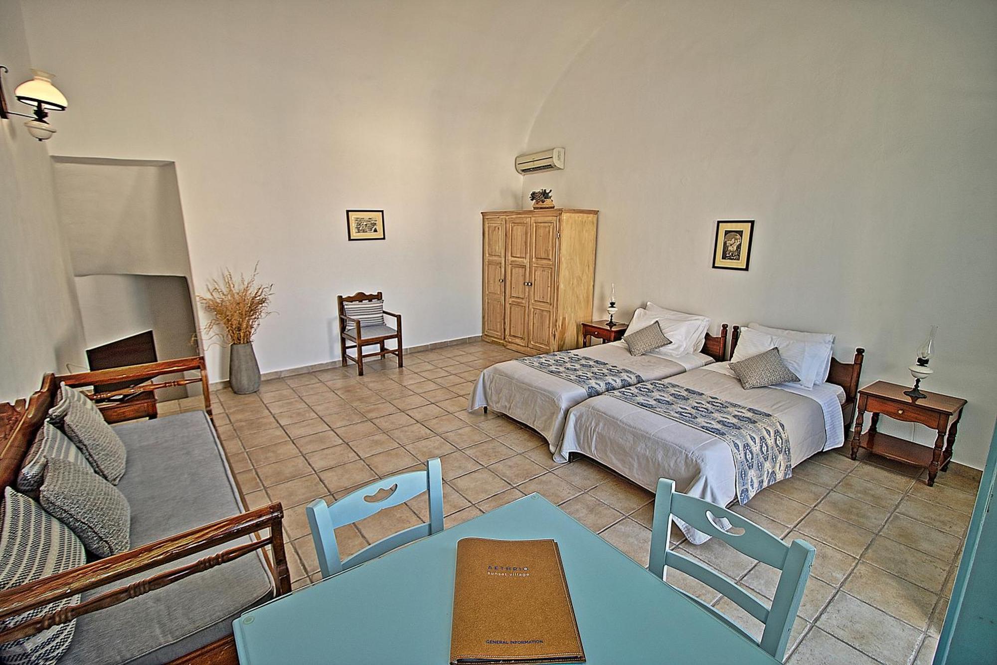 Aethrio Sunset Village - Oia Екстериор снимка